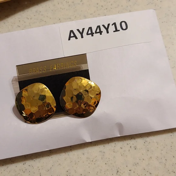 Brass Earrings for sale today gold tone - Picture 13 of 14